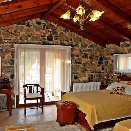 Nakaraki Hotel Steni Dhirfios Buitenkant foto